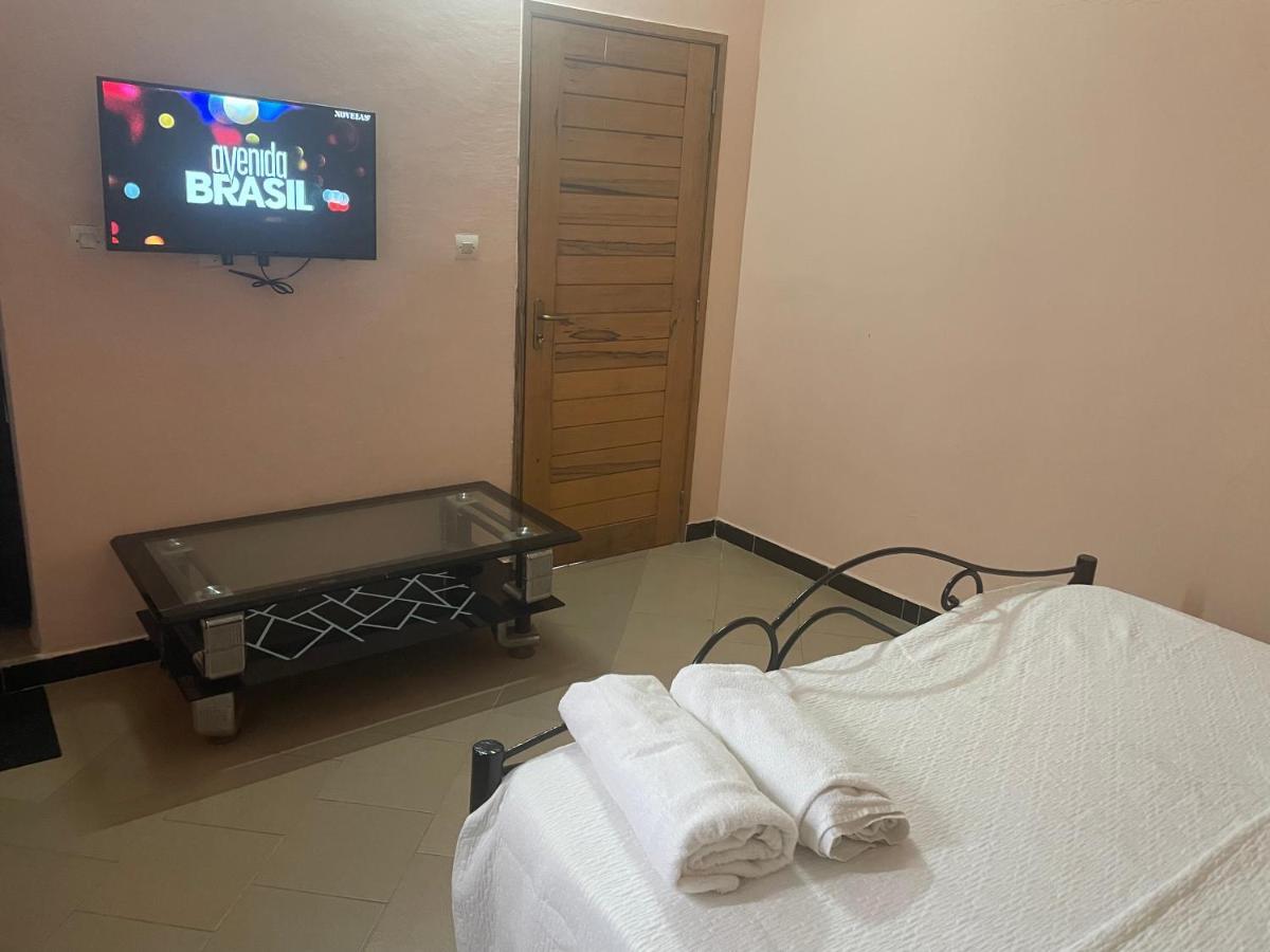 Sall Africa Tourisme Мбур Экстерьер фото